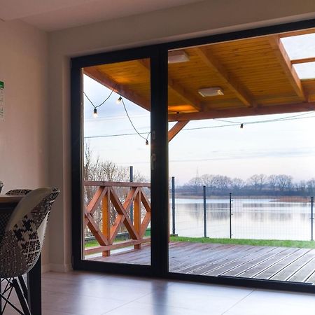 Z Widokiem Na Jezioro Villa Ilawa Bagian luar foto
