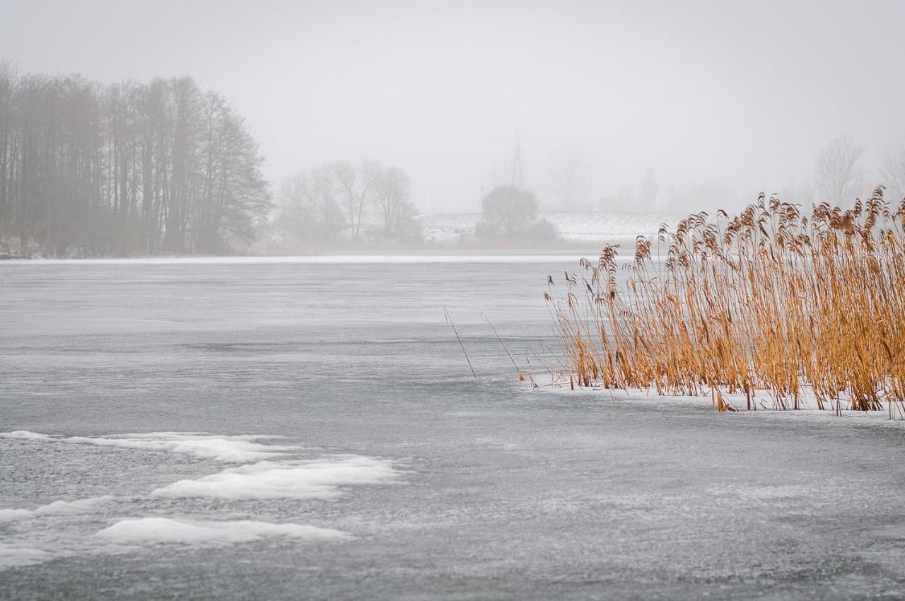 Z Widokiem Na Jezioro Villa Ilawa Bagian luar foto